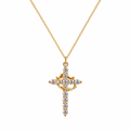 Collar Niña de Mis Ojos en oro: cruz de circonitas con corazón calado en el centro